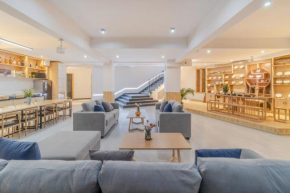 Shangri-La Jinwushe Boutique Inn